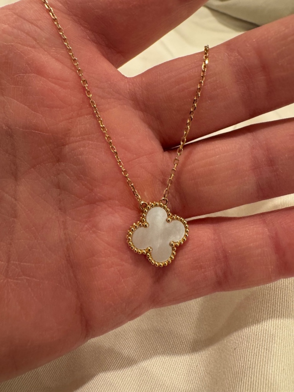 18k gold clover necklace